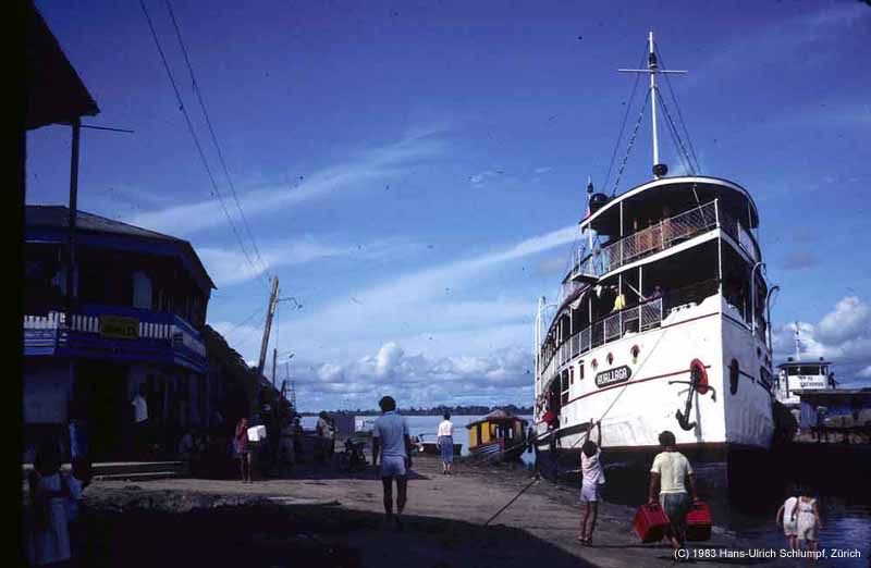 083 Mit Werner Herzogs Schiff durch den Amazonas 1983