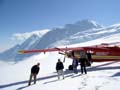 095 Drehen Ultima Thule Zwischenlandung beim Mt.St Elias 2004