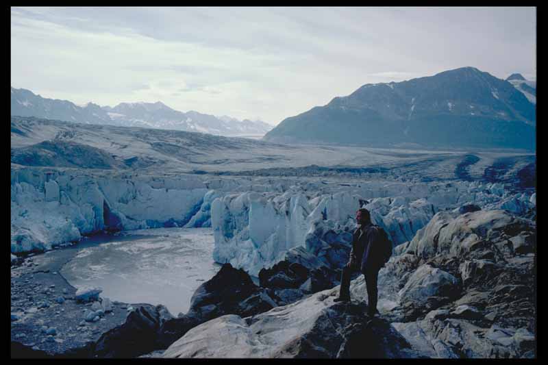 019b Stefan Kurt an der Gletscherzunge des Tana